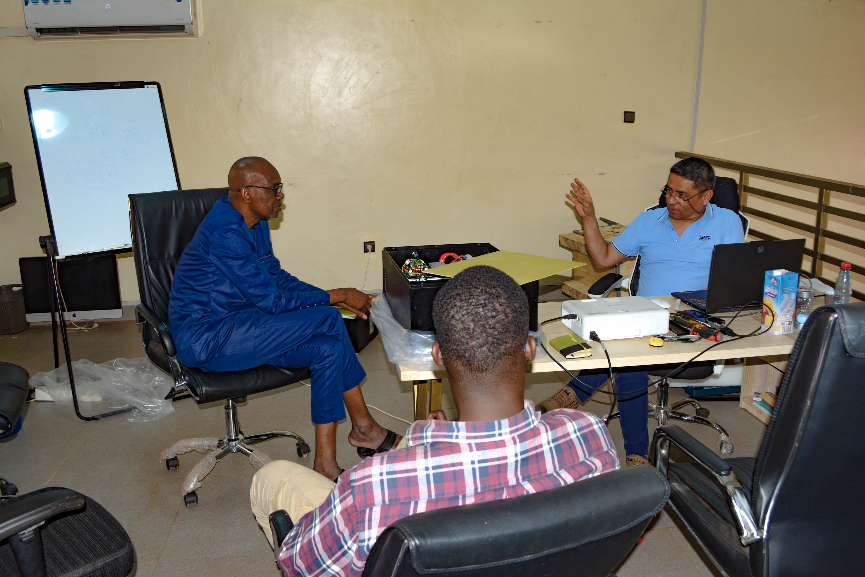 SVC ENERGY recently partnered with our client to host an solar energy product training  in Mali